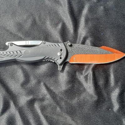 Two folding Pocket knives, Broken Horn Saddlery & Rtek Knife