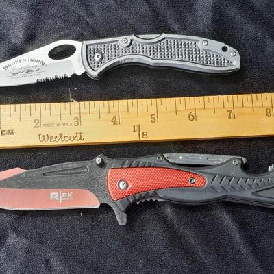 Two folding Pocket knives, Broken Horn Saddlery & Rtek Knife