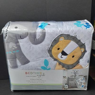 New in Package 3 piece Crib set Bedtime originals Jungle fun collection
