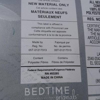 New in Package 3 piece Crib set Bedtime originals Jungle fun collection
