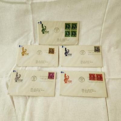 5 - FIRST DAY STAMPS - 1940 FAMOUS AUTHORS