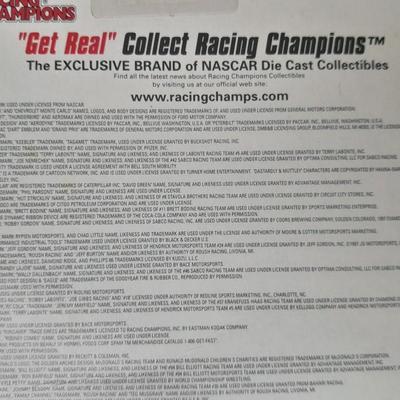 New Racing Champions 1:144 Scale die Cast replica Stock car with Cab with Trailer TERRY LABONTE