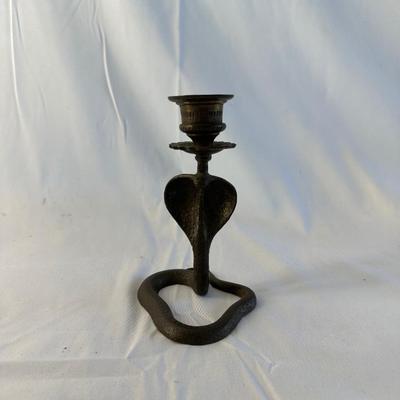 Cobra candle stick holder