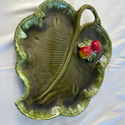 Leaf serving dish