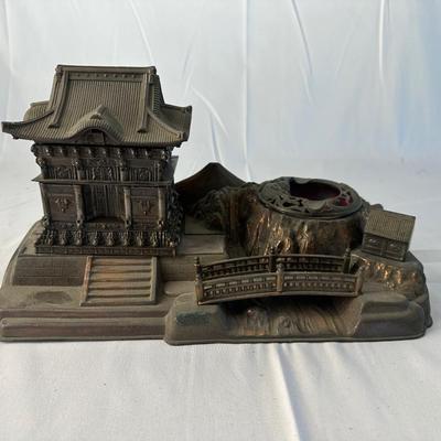 Japanese Mount Fuji Pagoda cigarette holder & ashtray.