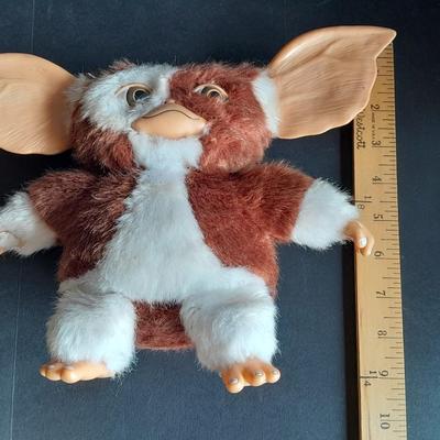 9" TM & Warner bros. (s03) NECA Gizmo Plush with plastic ears, hands & feet