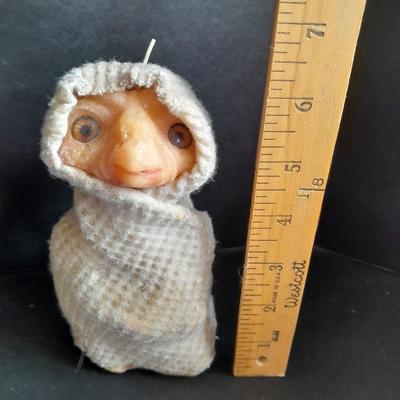 E.T. The Extra Terrestrial The visitor from Outerspace Bendable figure, Keychain, and Unique candle