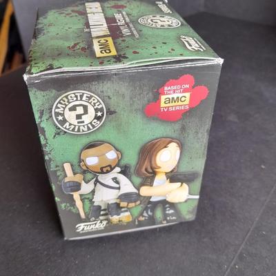 The Walking Dead Collectables Fabrikations soft Sculpture by FUNKO 2 Mystery Mini Figures