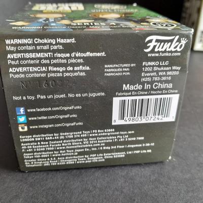 The Walking Dead Collectables Fabrikations soft Sculpture by FUNKO 2 Mystery Mini Figures