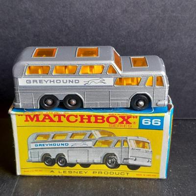 MATCHBOX SERIES 66 LESNEY PRODUCT GREY HOUND BUS COACH RARE MINT CONDITION IN BOX!