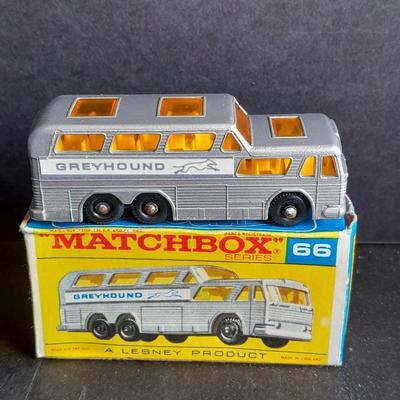 MATCHBOX SERIES 66 LESNEY PRODUCT GREY HOUND BUS COACH RARE MINT CONDITION IN BOX!