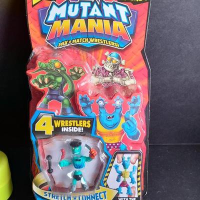 New Mutant Mania mix and match wrestlers! Round 1 Stretch & Connect