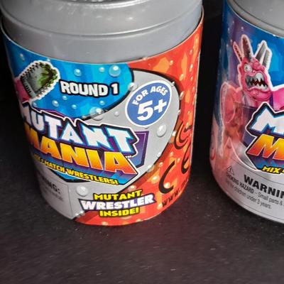 New Mutant Mania mix and match wrestlers! Round 1 Stretch & Connect