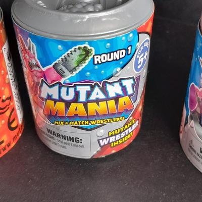 New Mutant Mania mix and match wrestlers! Round 1 Stretch & Connect