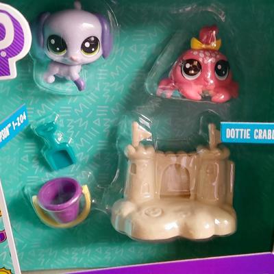 Two new in package Littlest Pet Shop Play sets GREAT GIFT IDEA!