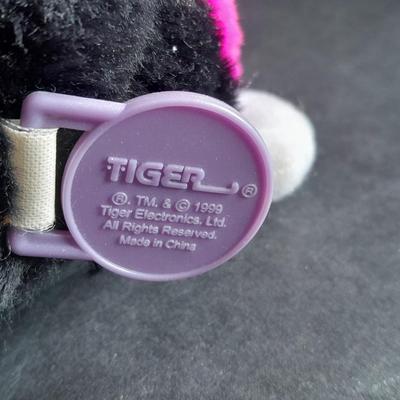 Tiger FURBY ORIGINAL 1999 with tags