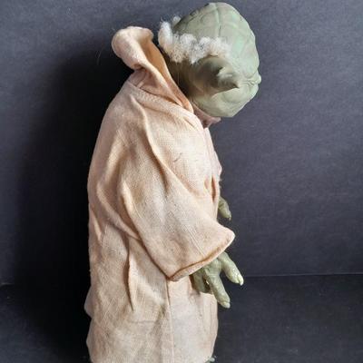 STAR WARS YODA Phrase & Story Telling 12" Talking Figure 2005 Jedi