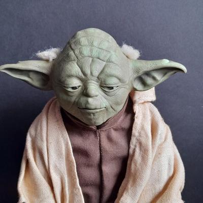 STAR WARS YODA Phrase & Story Telling 12" Talking Figure 2005 Jedi