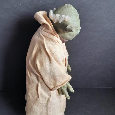 STAR WARS YODA Phrase & Story Telling 12" Talking Figure 2005 Jedi