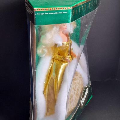 1994 Mattel Barbie Happy Holidays Special edition doll in Box
