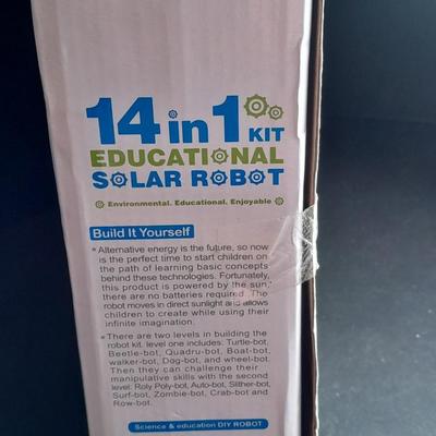 14 in 1 Educational Kit Solar Robot Sealed package Build your own Solar Powered Robot!