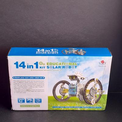 14 in 1 Educational Kit Solar Robot Sealed package Build your own Solar Powered Robot!