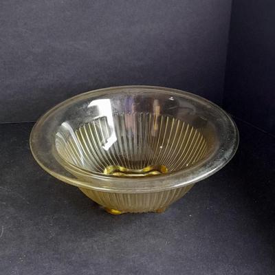 Two nesting Yellow Federal depression glass mixing bowls with wide rims