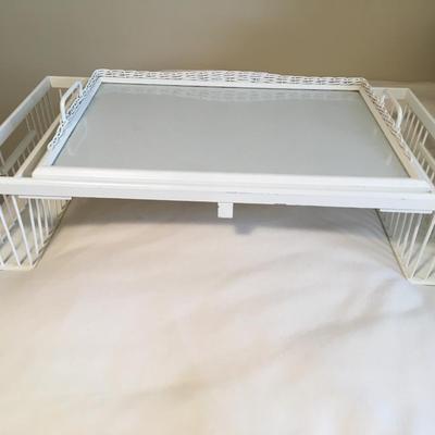Bed tray with removalbe center tray