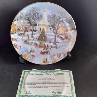 Two Collectible plates with Certificates of Authenticity "Christmas Tree Lighting" and "Twilight Serenade"