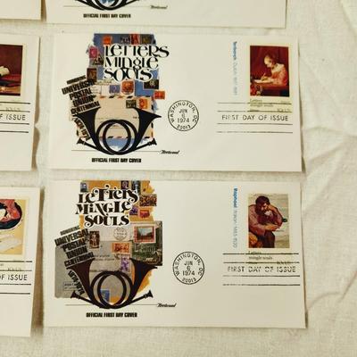 8 - FIRST DAY STAMPS - 1974 LETTERS MINGLE SOULS