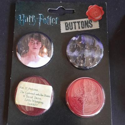 Harry Potter pin back Buttons and Character Bandz Elastic Bracelets