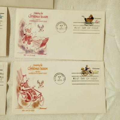 5 - FIRST DAY STAMPS - 1970 HONORING THE CHRISTMAS SEASON