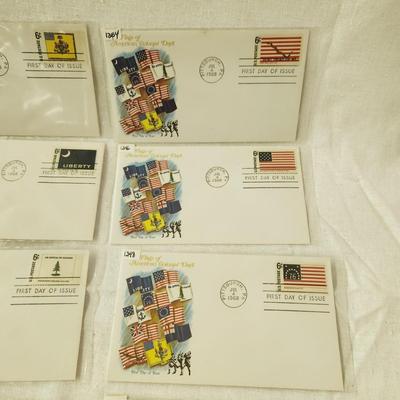 10 - FIRST DAY STAMPS - FLAGS OF AMERICAN COLONIAL FLAGS