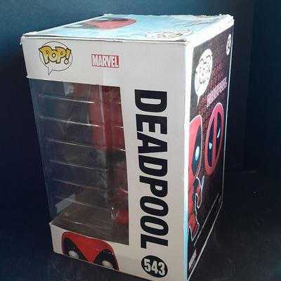 FUNKO POP! Collectible Deadpool Bobble-head Figure 543 In package!