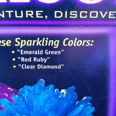 Smithsonian Crystal Growing kit Grow 9 different Crystals! Science fun