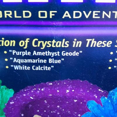 Smithsonian Crystal Growing kit Grow 9 different Crystals! Science fun