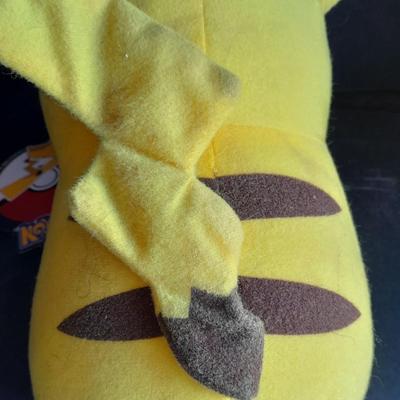 POKEMON Pikachu Plush Gotta catch em' all! Character Plush by Toy Factory