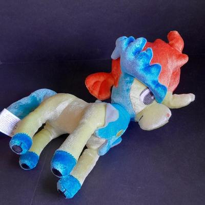POKEMON Pikachu Plush Gotta catch em' all! Dratini Nintendo KFC plush and Tomy Keideo Plush