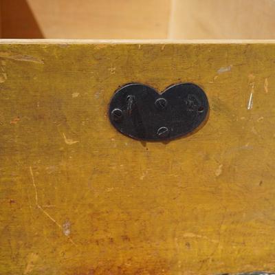 PRIMITIVE MUSTARD PAINTED SMALL BOX /HAND FORGED HEART SHAPED HANDLES