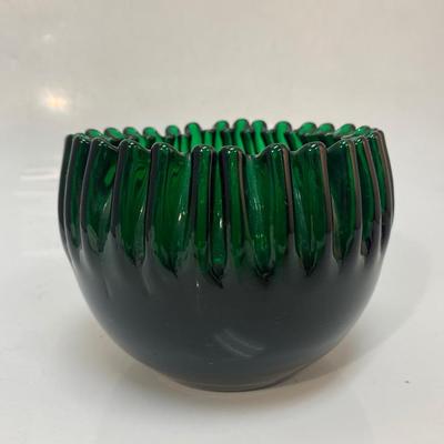MCM Midcentury Blenko Emerald Dark Green Crimped Edge Ribbed Art Glass Rose Bowl Dish