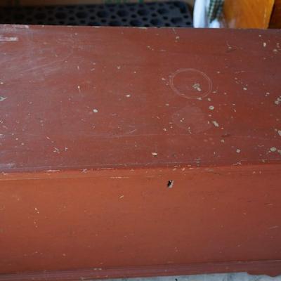 EARLY 19TH CENTURY DOVETAILED PAINTED CHEST /BLUE PAINTED INTERIOR