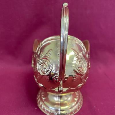 Sugar scuttle with scoop