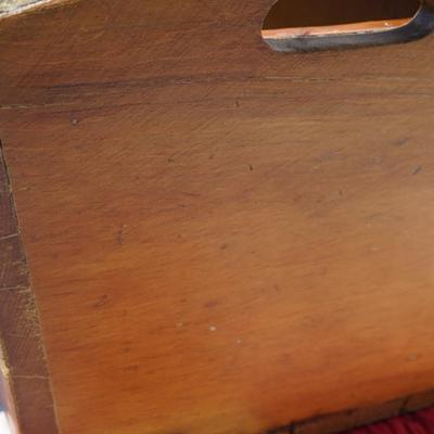 ANTIQUE 1860-70'S PINE DOUGH BOX WITH HANDLES.