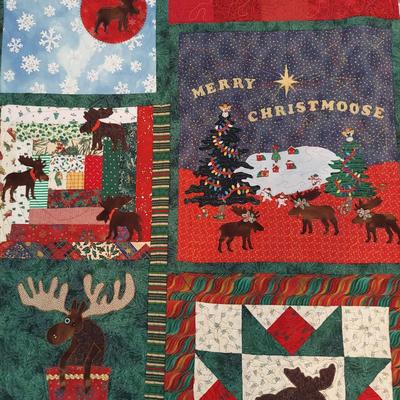 Christmas Moose Quilt with Holiday Linens (GB-BBL)