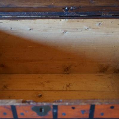 WHIMSICAL  FOLK ART PAINTED PRIMITIVE AMERICANA WOODEN TRUNK OLD ORANGE PAINT W/POLKA DOTS