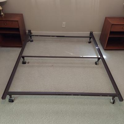 Queen Size Metal Bed Frame (GB-BBL)