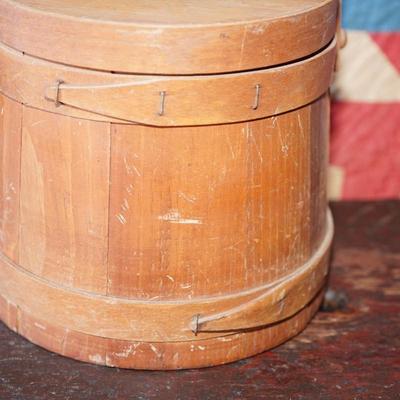 GROUPING OF PRIMITIVES TO INCLUDE SMALL SUGAR FIRKIN, BLUE DECORATED CANNING CROCK , RUSTIC STOOL