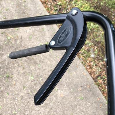 Scottâ€™s Standard Broadcast Spreader -Lot 421