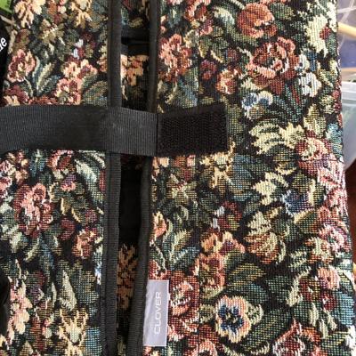 Knitting Needles, Crochet Hooks, Hoops, Yarn Winder, Lg. Box Patterns +++ -Lot 416