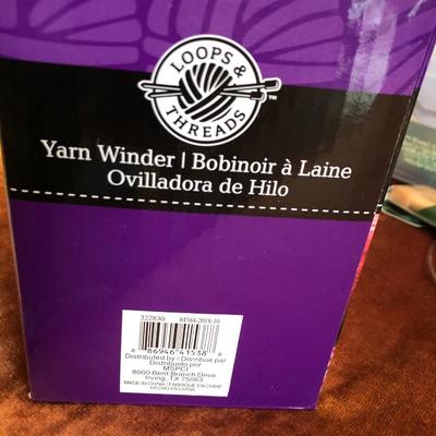 Knitting Needles, Crochet Hooks, Hoops, Yarn Winder, Lg. Box Patterns +++ -Lot 416